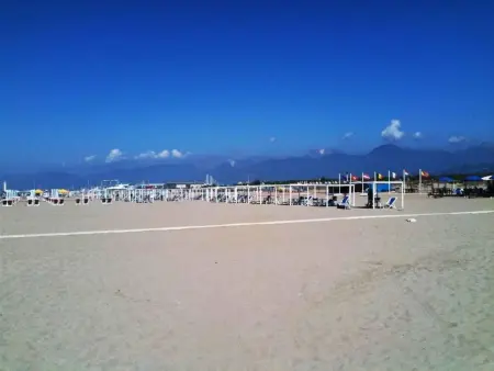 Wunderschönes Ferienhaus in Viareggio in der Nähe von Meer und Pisa - Photo 44