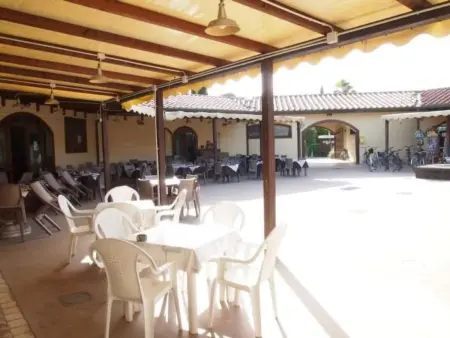 Wunderschönes Ferienhaus in Viareggio mit gemeinschaftlichem Pool - Photo 14