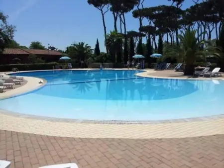 Wunderschönes Ferienhaus in Viareggio mit gemeinschaftlichem Pool - Photo 20