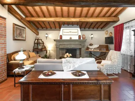 mit Privatparkplatz, Maison 4 personnes à Montecatini Terme - Photo 8