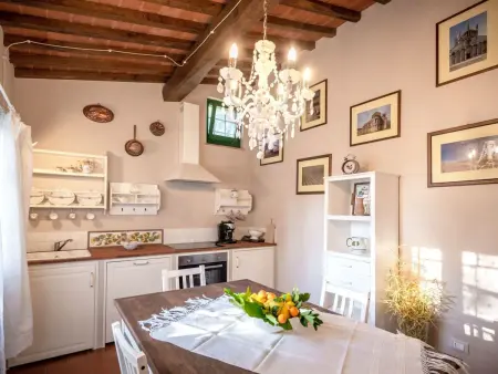 mit Privatparkplatz, Maison 4 personnes à Montecatini Terme - Photo 12