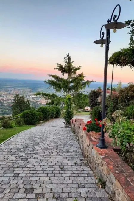 mit Privatparkplatz, Maison 4 personnes à Montecatini Terme - Photo 22