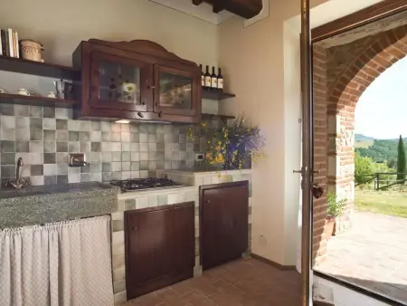 Wohnung  Tulip  mit Gemeinschaftspool, Appartement 6 personnes à Volterra - Photo 6