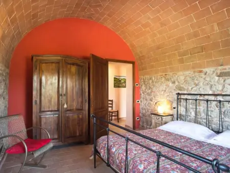 Efeu -Wohnung mit Gemeinschaftspool, Appartement 3 personnes à Volterra - Photo 5