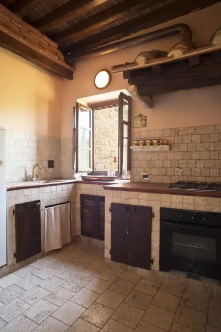 Efeu -Wohnung mit Gemeinschaftspool, Appartement 3 personnes à Volterra - Photo 7