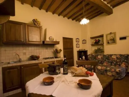 Santinovo Loggia Ferienwohnung, Appartement 2 personnes à Colle Val d'Elsa - Photo 2