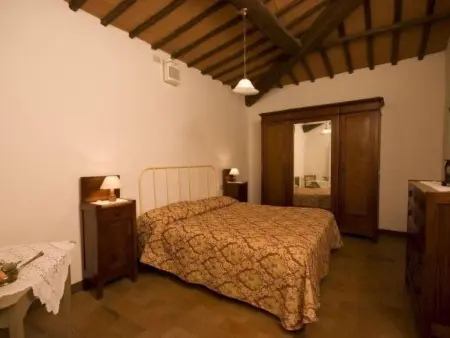 Santinovo Dachgeschosswohnung, Appartement 4 personnes à Colle Val d'Elsa - Photo 10