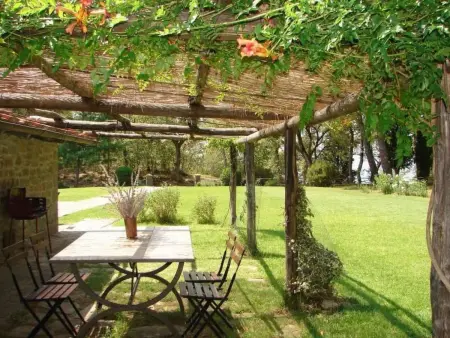 Anwesen  La Capanna  mit Blick auf das Wasser, Maison 4 personnes à Loro Ciuffenna - Photo 10