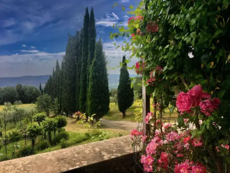 Villa mit Pool und zauberhafter Aussicht, Maison 8 personnes à Loro Ciuffenna - Photo 6