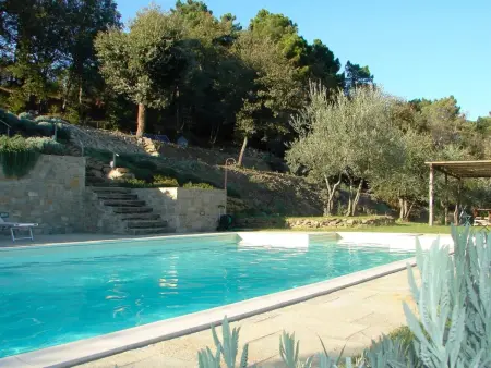 Villa mit Pool und zauberhafter Aussicht, Maison 8 personnes à Loro Ciuffenna - Photo 14