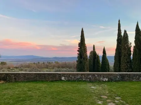 Villa mit Pool und zauberhafter Aussicht, Maison 8 personnes à Loro Ciuffenna - Photo 35