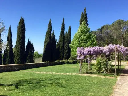 für sieben Personen mit tollem Blick auf die Hügel des Chianti - Photo 9