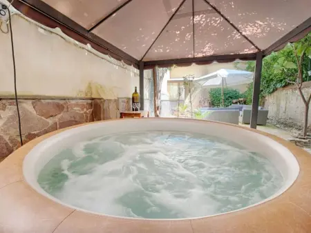 Zwei Schlafzimmer mit Garten und Whirlpool, Appartement 4 personnes à Florence - Photo 1