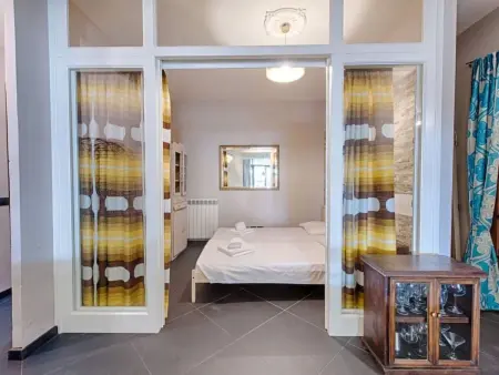 Zwei Schlafzimmer mit Garten und Whirlpool, Appartement 4 personnes à Florence - Photo 4