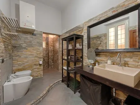 Zwei Schlafzimmer mit Garten und Whirlpool, Appartement 4 personnes à Florence - Photo 10