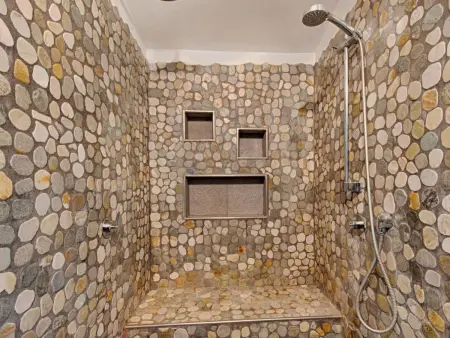 Zwei Schlafzimmer mit Garten und Whirlpool, Appartement 4 personnes à Florence - Photo 12
