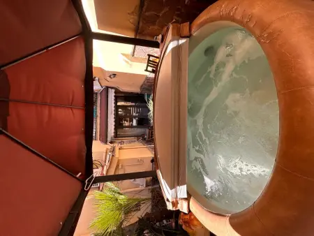 Zwei Schlafzimmer mit Garten und Whirlpool, Appartement 4 personnes à Florence - Photo 17