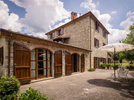 Villa mit privatem Pool in der Nähe von Cortona - Photo 1