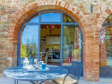 Wunderschöne Ferienwohnung in Monte San Savino mit gemeinschaftlichem Pool, Gar - Photo 2