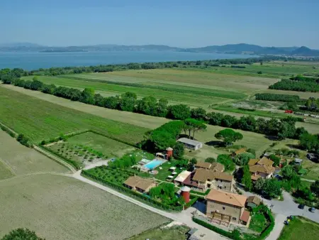 Fabelhaftes Ferienhaus 8 Betten, Maison 8 personnes à Castiglione del Lago - Photo 12