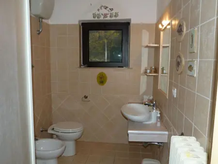 Altes Landhaus mit Schwimmbad und viel Grün, Maison 10 personnes à Acquasparta - Photo 12
