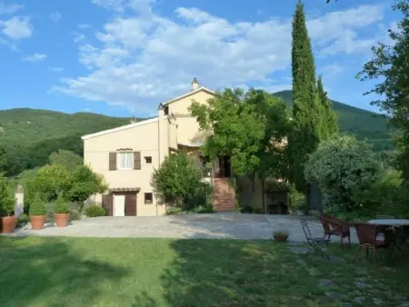 Altes Landhaus mit Schwimmbad und viel Grün, Maison 10 personnes à Acquasparta - Photo 16