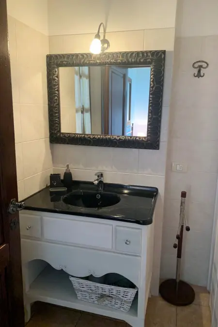 Wohnung 'Romantisches Studio mit Seeblick', Appartement 2 personnes à Sanguineto - Photo 6