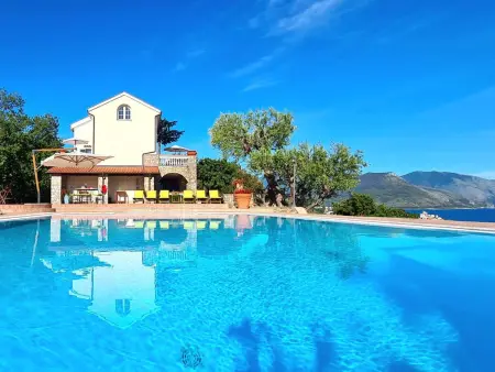 Traumvilla mit Panoramapool, Maison 10 personnes à Vibonati - Photo 4