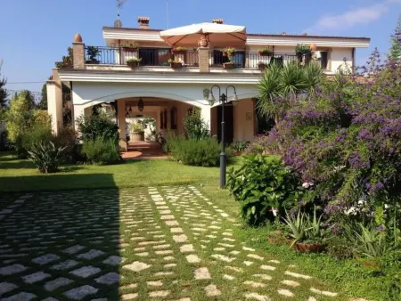 Villa mit privatem Pool in der Nähe der Strände von Palmi - Photo 1