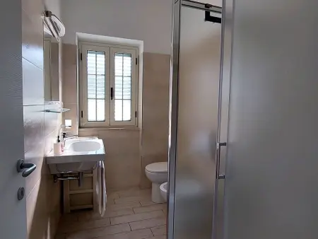 Zwei-Zimmer-Penthouse-Wohnung mit Terrasse mit Meerblick - Photo 34