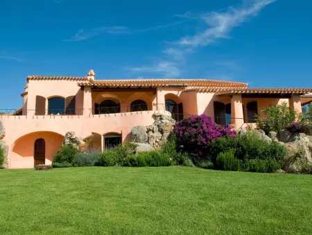 Villa Isabel, Meer- und Strandblick, Schwimmbad und Jacuzzi - Photo 1