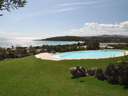 Villa Isabel, Meer- und Strandblick, Schwimmbad und Jacuzzi - Photo 10