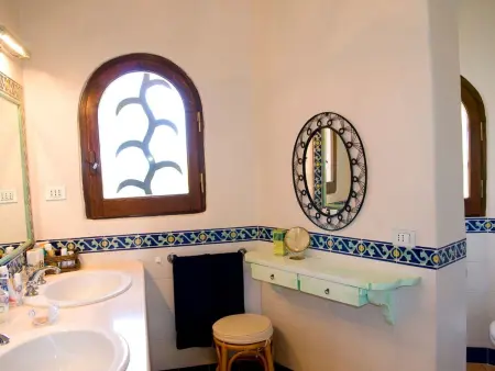 Villa Isabel, Meer- und Strandblick, Schwimmbad und Jacuzzi - Photo 35