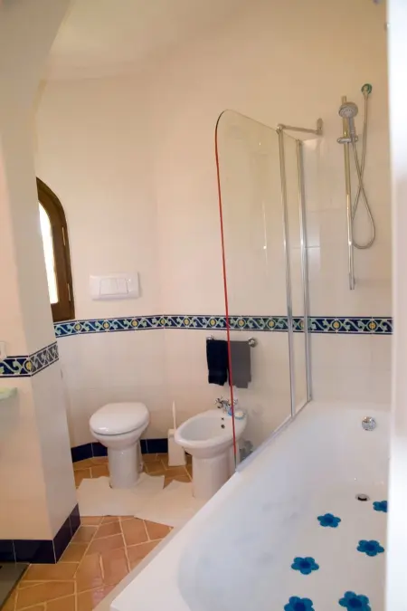 Villa Isabel, Meer- und Strandblick, Schwimmbad und Jacuzzi - Photo 38