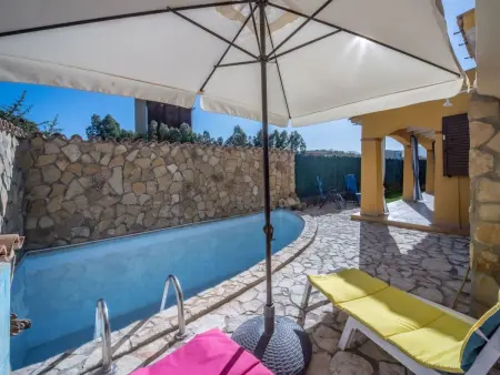 Schöne moderne Villa mit privatem Pool., Maison 7 personnes à Castiadas - Photo 1