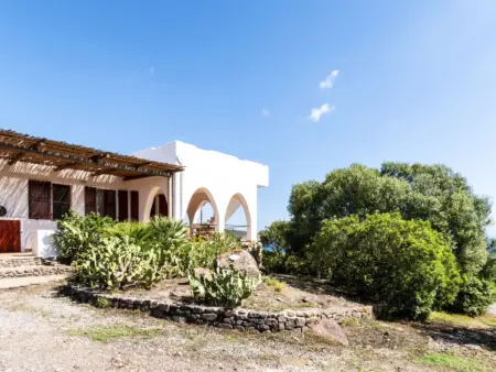Haus in Sant'antioco mit überdachtem Parkplatz, Maison 6 personnes à Sant'Antioco - Photo 1