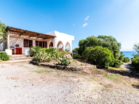 Haus in Sant'antioco mit überdachtem Parkplatz, Maison 6 personnes à Sant'Antioco - Photo 4