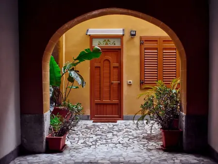 Wohnung 'Maestri' mit privatem Garten, Appartement 5 personnes à Palermo - Photo 33