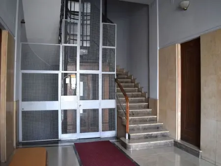 Wohnung im Stadtzentrum von Palermo, nur einen Steinwurf vom Teatro Massimo ent - Photo 2