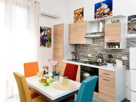 Ein-Zimmer-Wohnung 'Capo House' mit Balkon, Appartement 4 personnes à Palermo - Photo 6