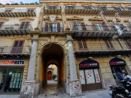 mit Balkon, Appartement 5 personnes à Palermo - Photo 25