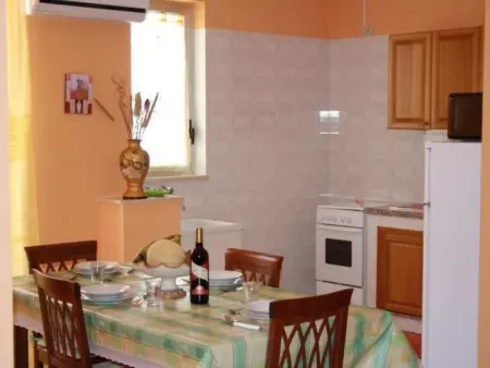 Wohnung in Balestrate mit kostenlosem Parkplatz, Appartement 4 personnes à Balestrate - Photo 2