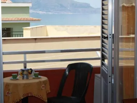 Wohnung in Balestrate mit kostenlosem Parkplatz, Appartement 4 personnes à Balestrate - Photo 4