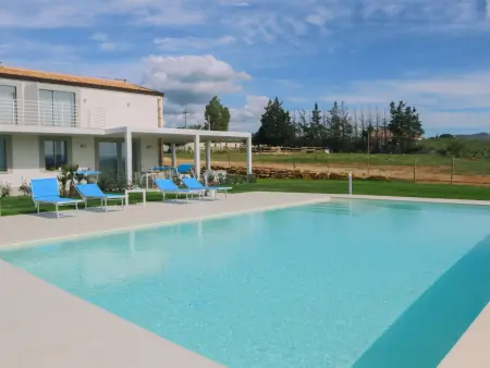 in Partinico mit Privatem Pool, Maison 8 personnes à Partinico - Photo 2