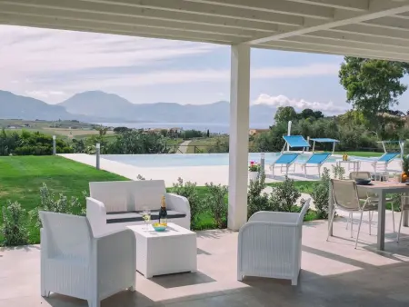 in Partinico mit Privatem Pool, Maison 8 personnes à Partinico - Photo 3