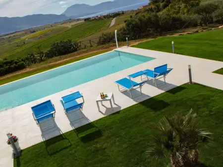 in Partinico mit Privatem Pool, Maison 8 personnes à Partinico - Photo 4