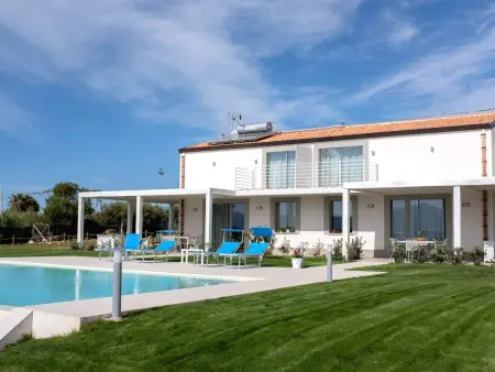 in Partinico mit Privatem Pool, Maison 8 personnes à Partinico - Photo 6