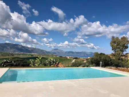 in Partinico mit Privatem Pool, Maison 8 personnes à Partinico - Photo 9