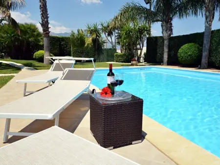 Villa in Alcamo mit privatem Pool und Garten, Maison 14 personnes à Alcamo - Photo 3