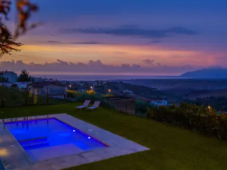 Villa Tommaso Maruggi Jacuzzi und privater Pool, Maison 12 personnes à Alcamo - Photo 11